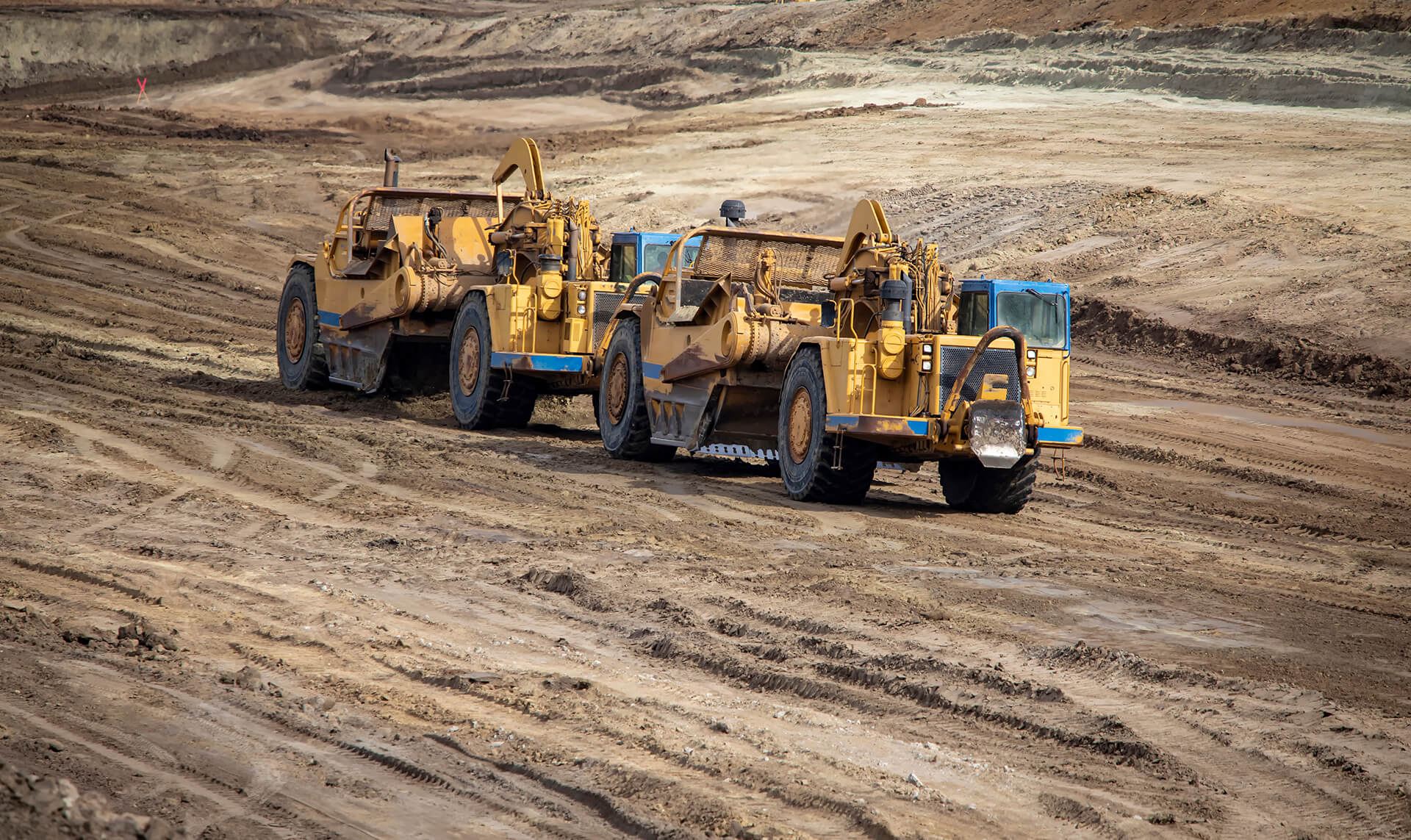 earthmoving-scrapers-site-preparation